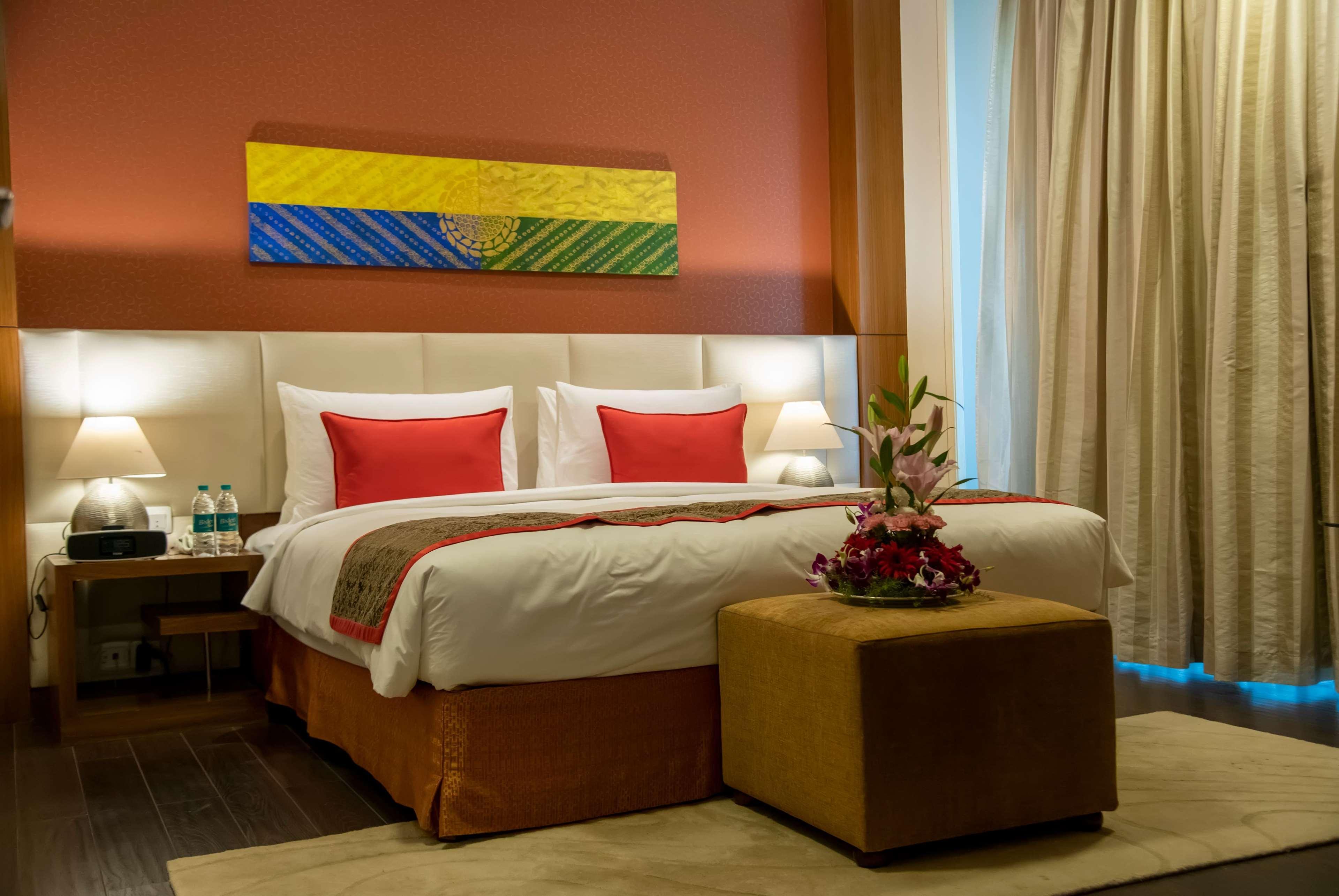 Ramada Plaza By Wyndham Pune Hinjewadi Dāpuri Exterior foto